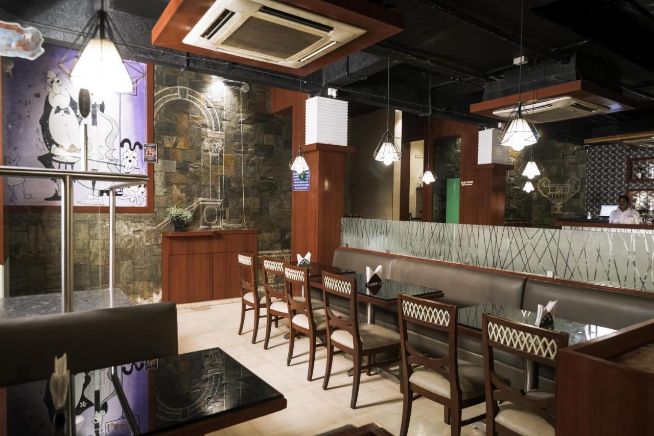 Hotel Monarch Guestline In Midc Rabale, ナビムンバイ エクステリア 写真